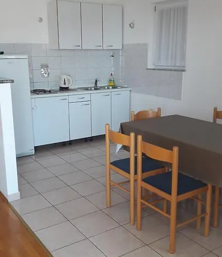 Drmac Lägenhet Makarska